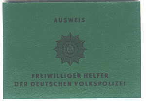gr��eres Bild - Ausweis DDR Volkspolizei