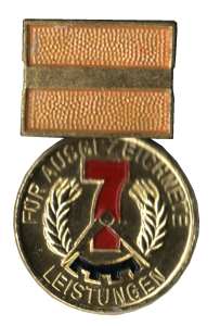enlarge picture  - medal 7-years-plan GDR