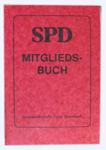 gr��eres Bild - Mitgliedsbuch SPD    1972