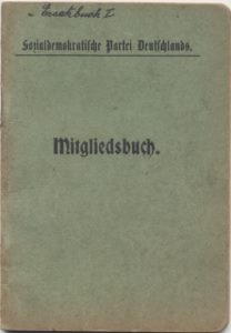 gr��eres Bild - Mitgliedsbuch SPD    1924