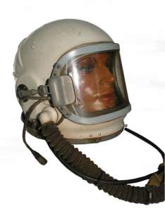 enlarge picture  - helmet space Soviet 1960