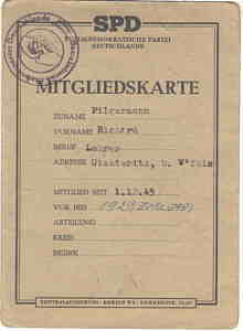 greres Bild - Mitgliedsbuch SPD    1945
