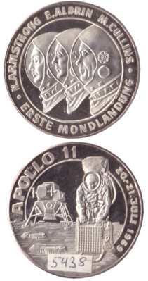 gr��eres Bild - Medaille Raumfahrt   1969