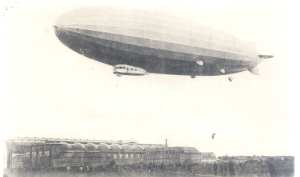 gr��eres Bild - Postkarte Zeppelin ZR3