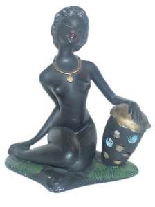 enlarge picture  - sculpture African lady
