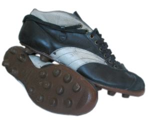 enlarge picture  - shoes soccer 1955