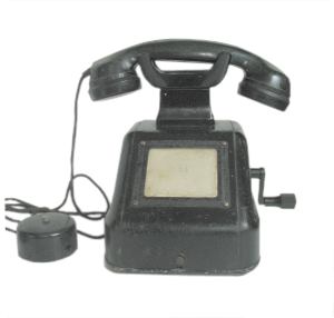 gr��eres Bild - Telefon Tischmodell  1933